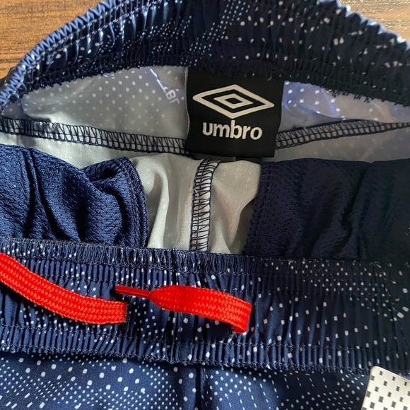 Umbro, Boys, Shorts, Navy, Size Small 6/7 NWT - Picture 5 of 14